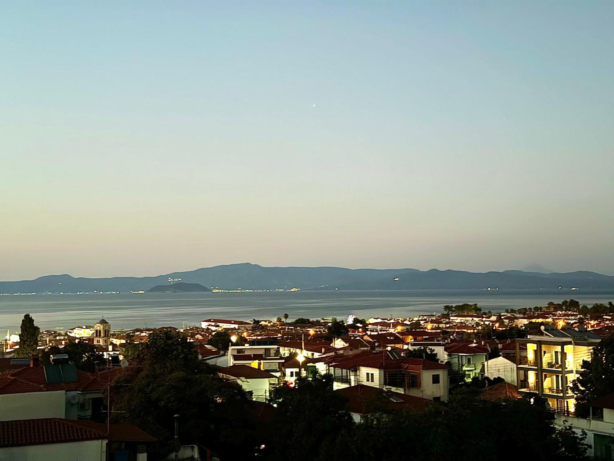 Hotel Sun Sight Pefkochori Exterior photo